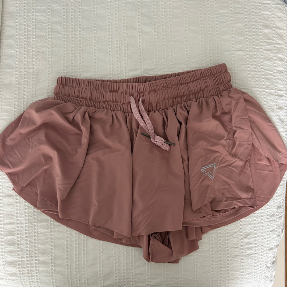 Nike ACG Women's Athletic Shorts in Dusty Pink - Picture 1 of 1